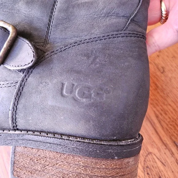 UGG Chaney Black Leather Waterproof Moto Boots Shearling Lined 1007542 Womens 8 - Picture 5 of 12